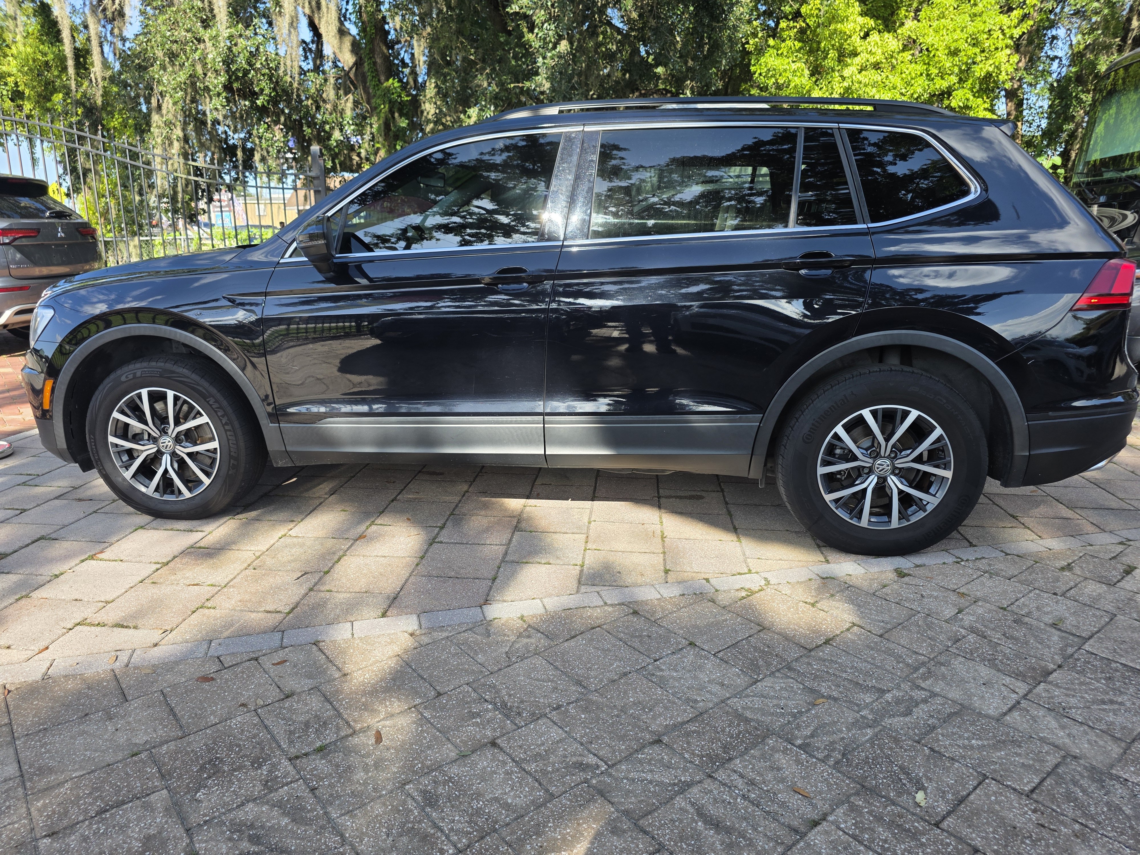 2019 Volkswagen Tiguan thumbnail 8