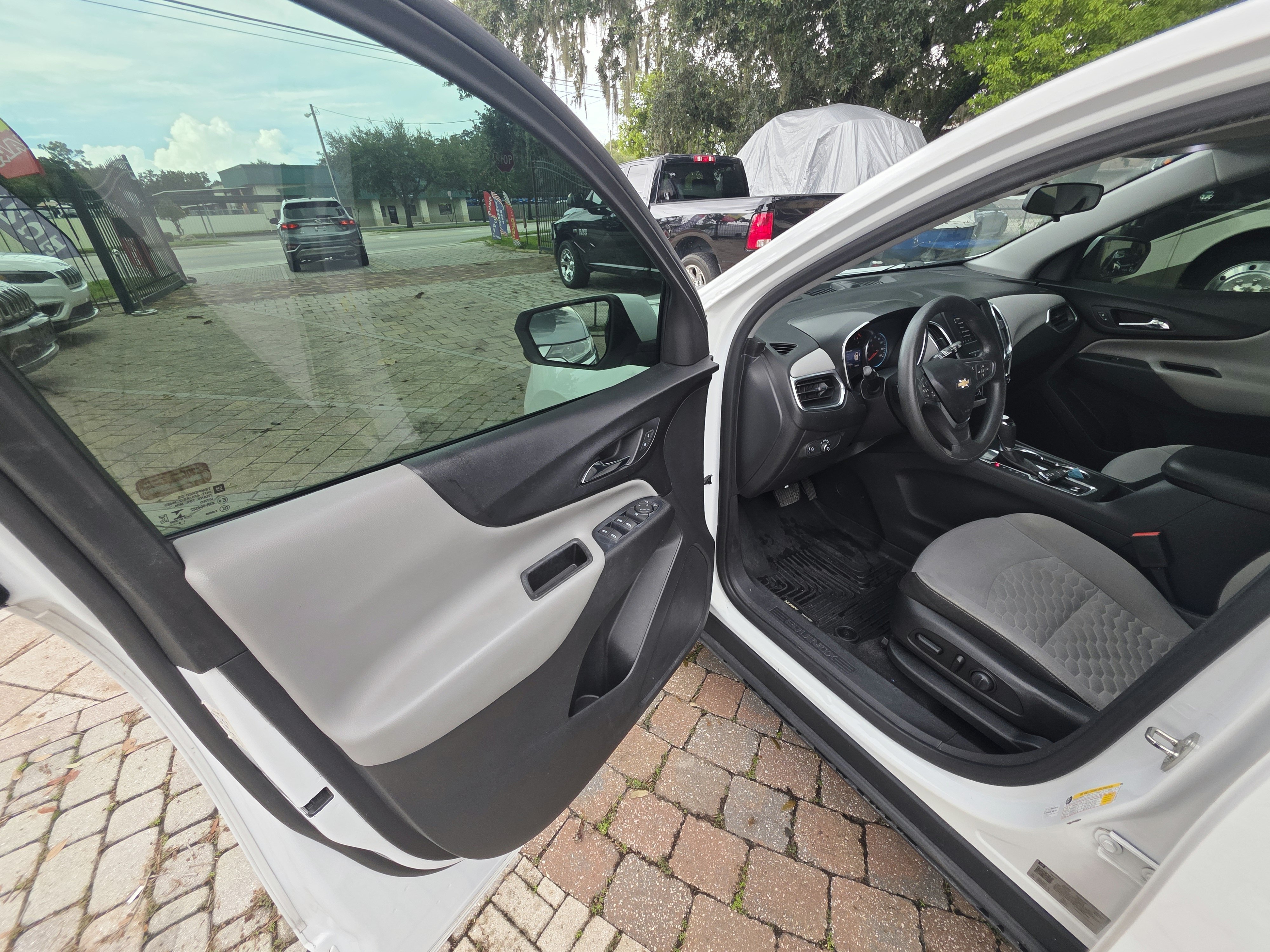 2020 Chevrolet Equinox thumbnail 13