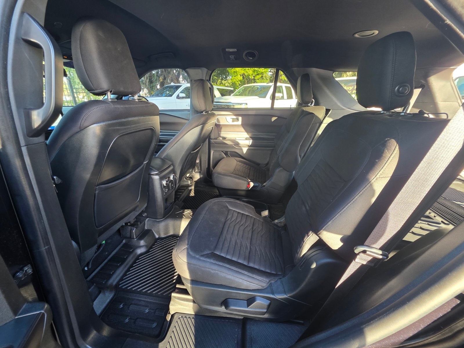 2020 Ford Explorer thumbnail 10