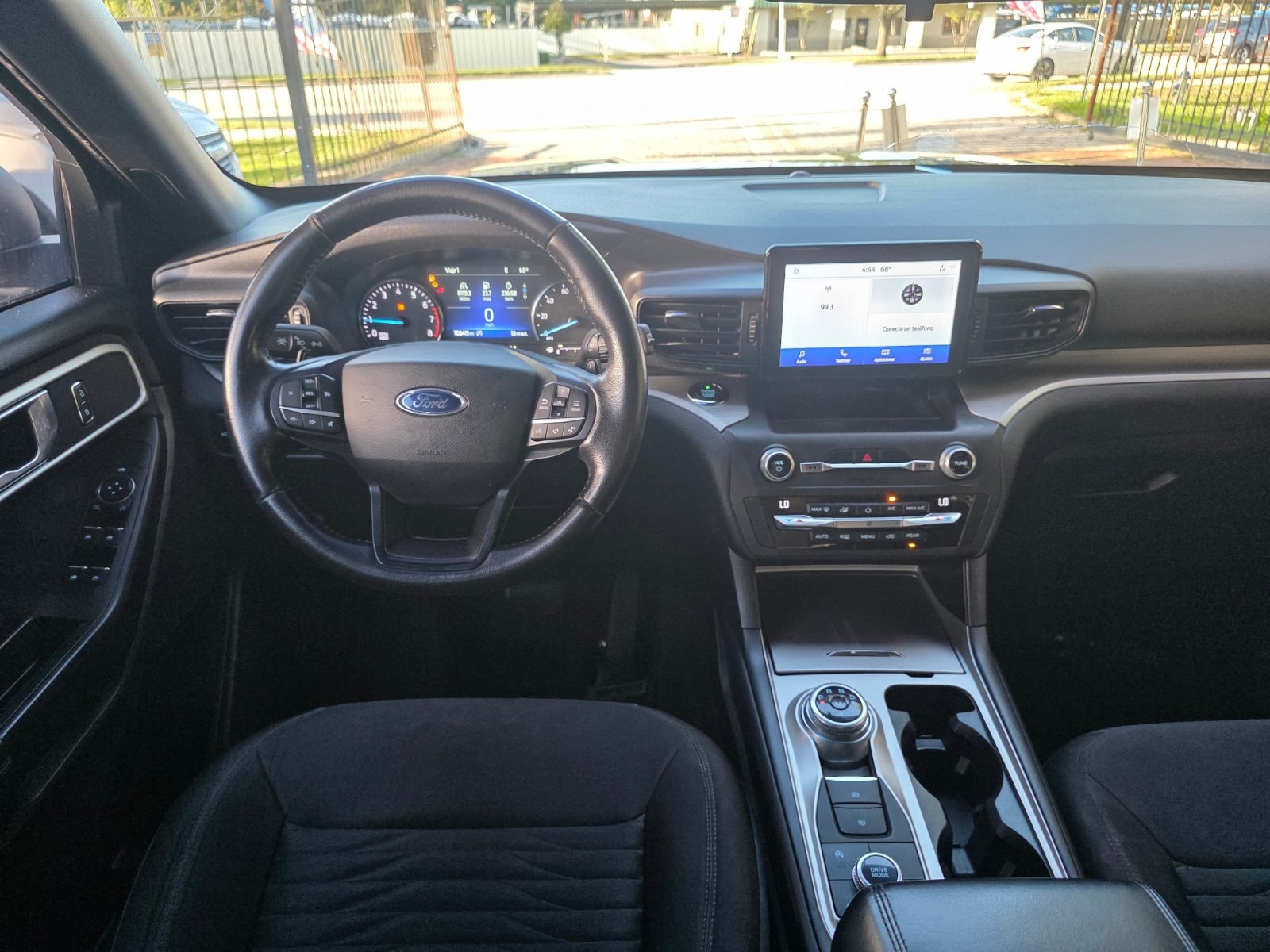 2020 Ford Explorer thumbnail 13