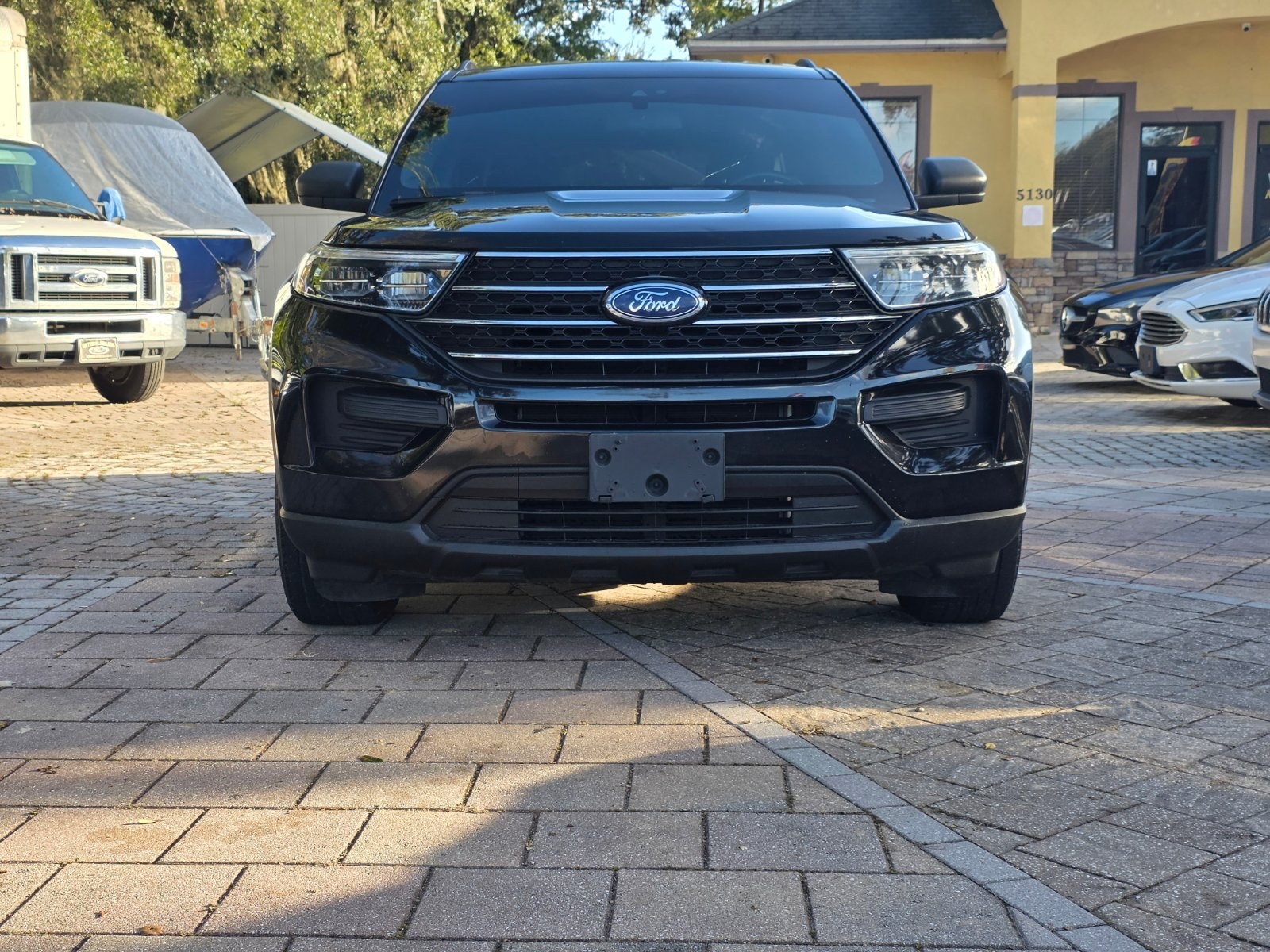 2020 Ford Explorer — photo 1