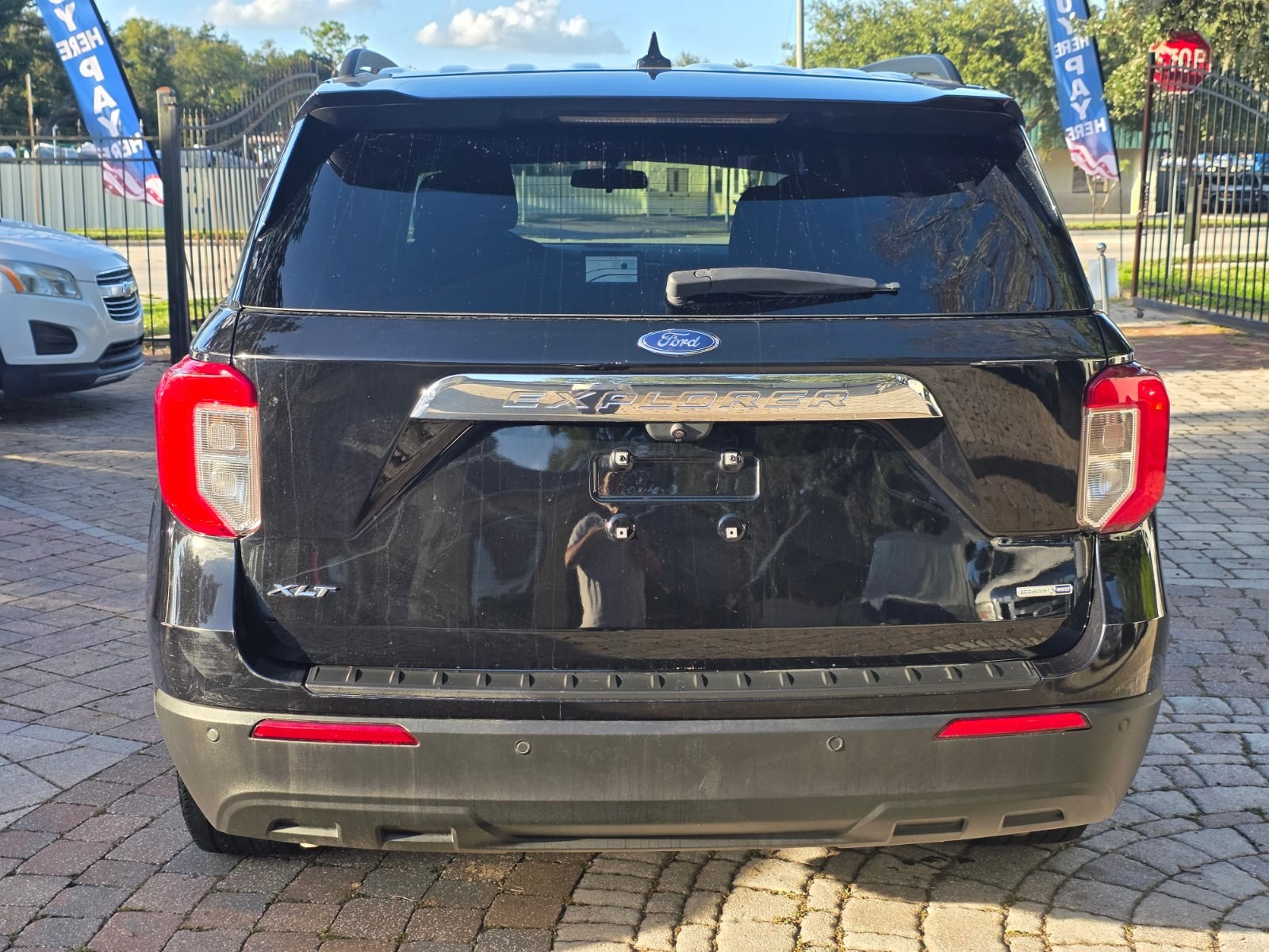 2020 Ford Explorer thumbnail 7