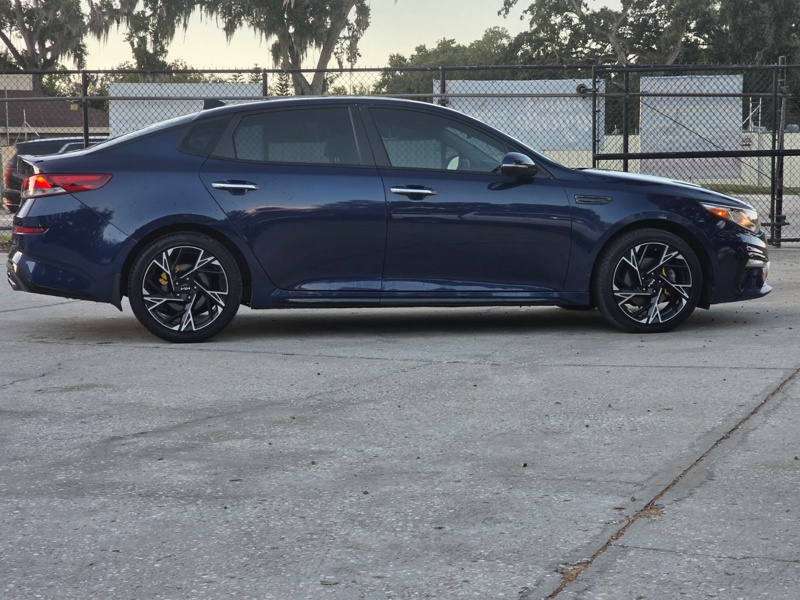 2020 Kia Optima thumbnail 5