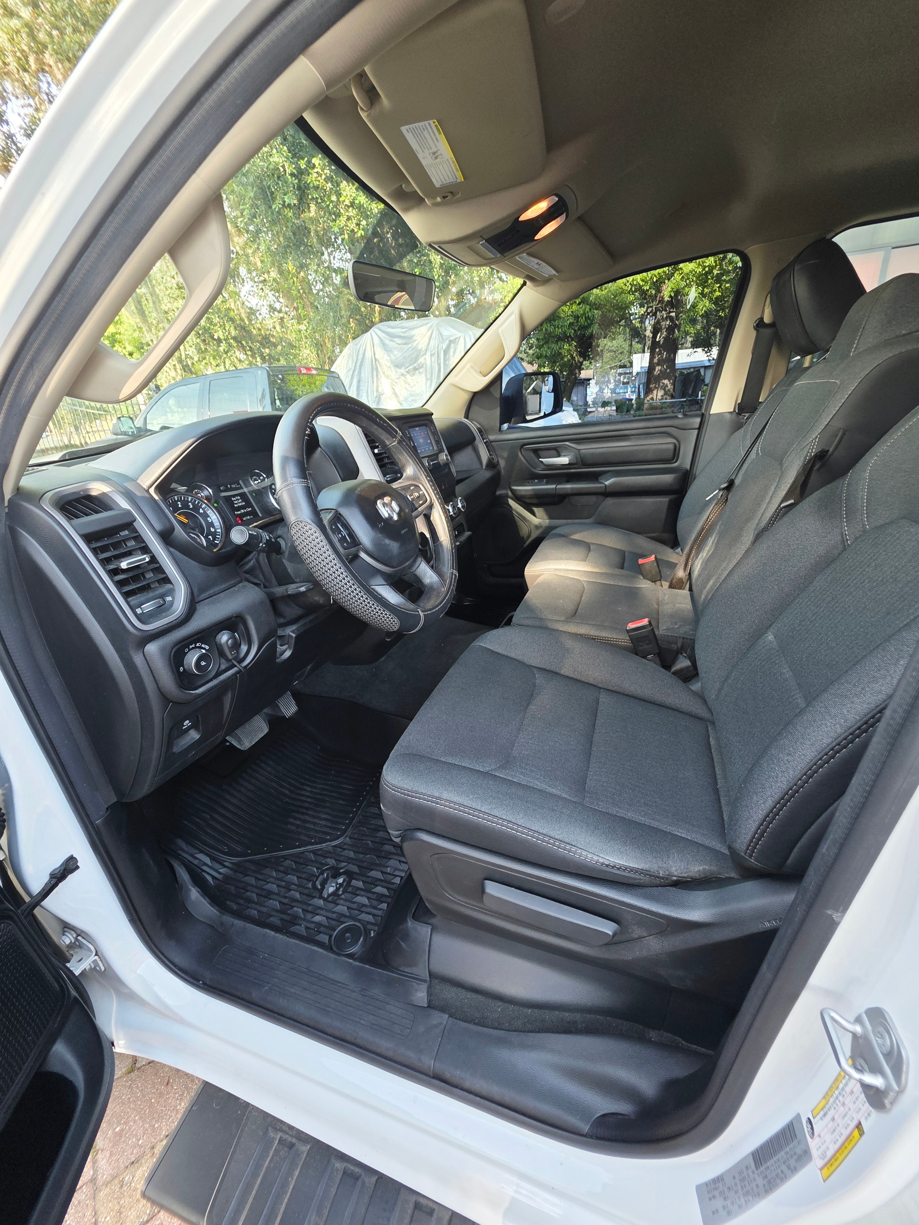 2020 Ram 1500 thumbnail 14